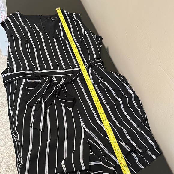 Banana Republic Factory Tailored Black and White Stripe Romper - Picture 14 of 15